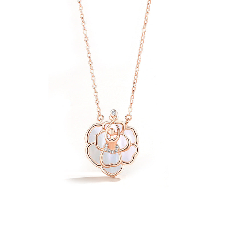 Elegant Camellia Flower Necklace - New Fashion Floral Pendant for Women