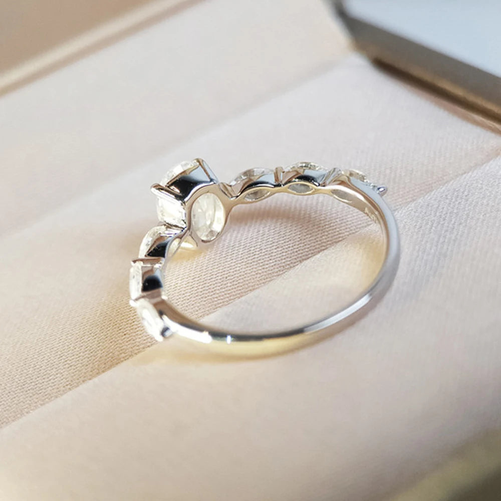 Dainty Women Engagement Rings AAA Cubic Zircon Silver Color Delicate Proposal Ring for Lover High Quality Wedding Jewelry